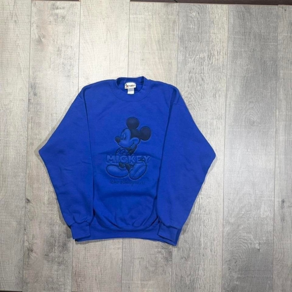 Vintage 2000s 90s blue Disney Mickey Mouse crewneck sweatshirt